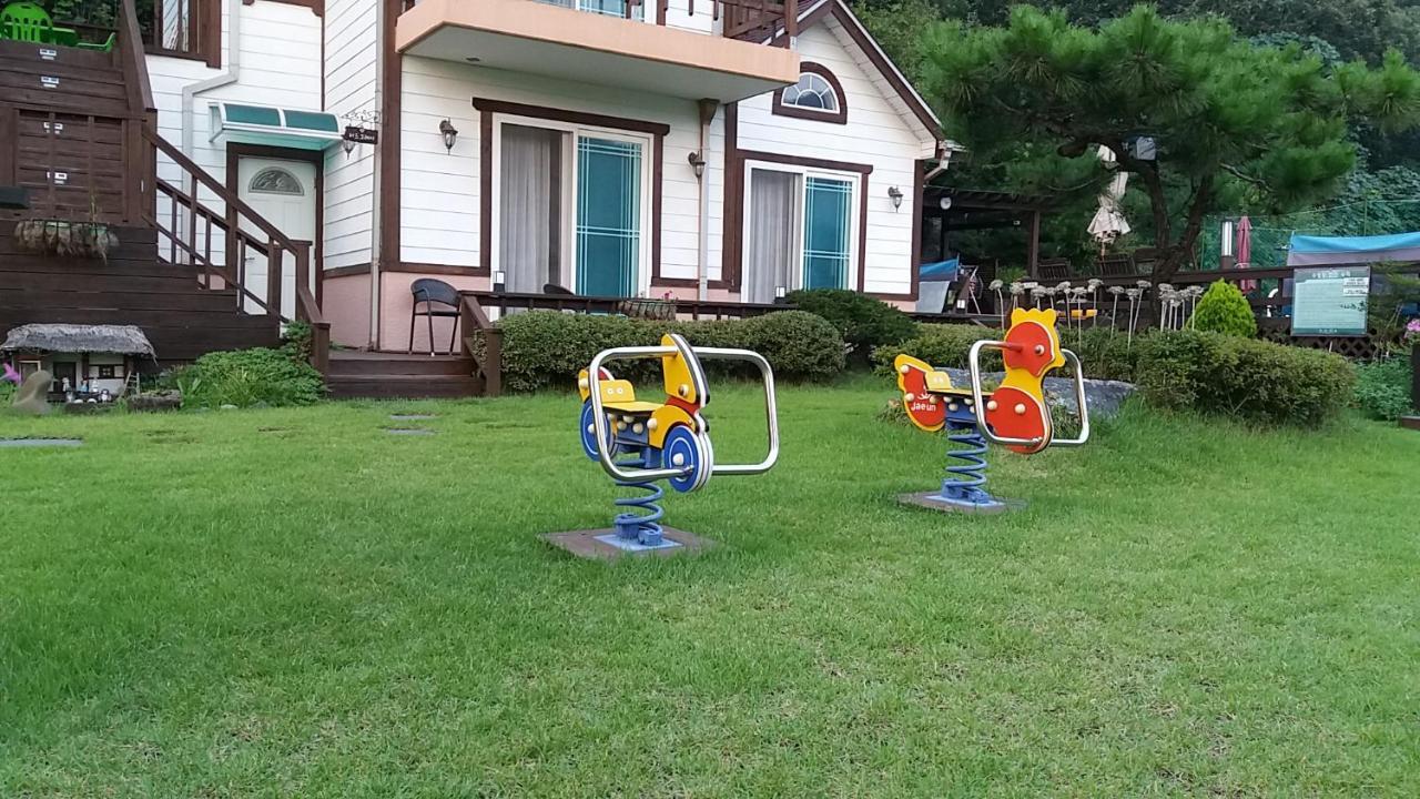 Forest Of Color Pension ホンチョン エクステリア 写真